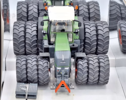 Fendt 930 Vario met Triple Banden