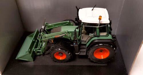 Fendt 313 Vario met Voorlader SCH7712