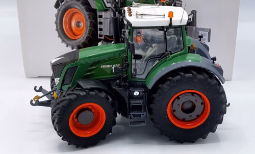 Fendt 828 Vario (Verbouwd)