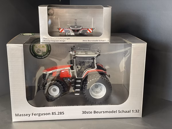Massey Ferguson 8S.285 met Dubbellucht LCN Show 2025 Limited Edition UH6855-UH6856