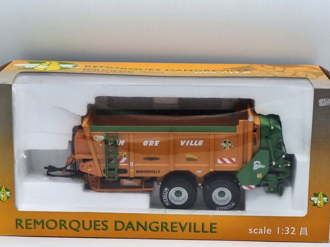 Dangreville ETB 15000 Meststrooier