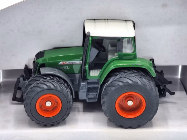 Fendt 716 Vario Favorit Kirwel Landentechnik Editie