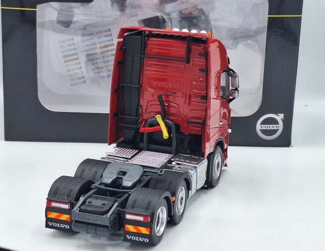 Volvo FH5 6x2 Rood