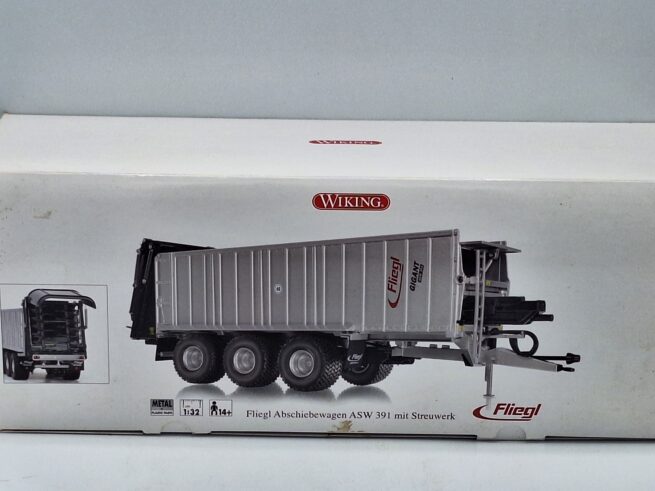 Fliegl ASW391 met Strooi Unit WK7322