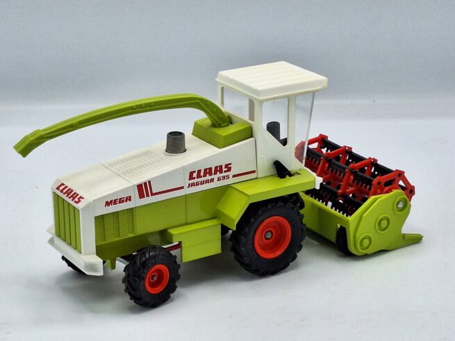 Claas Jaguar 695
