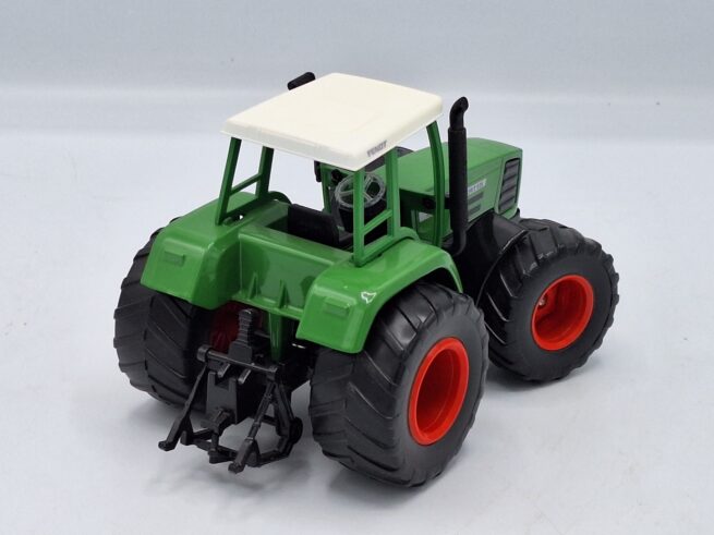 Fendt Farmer Favorit 926 met Brede Banden