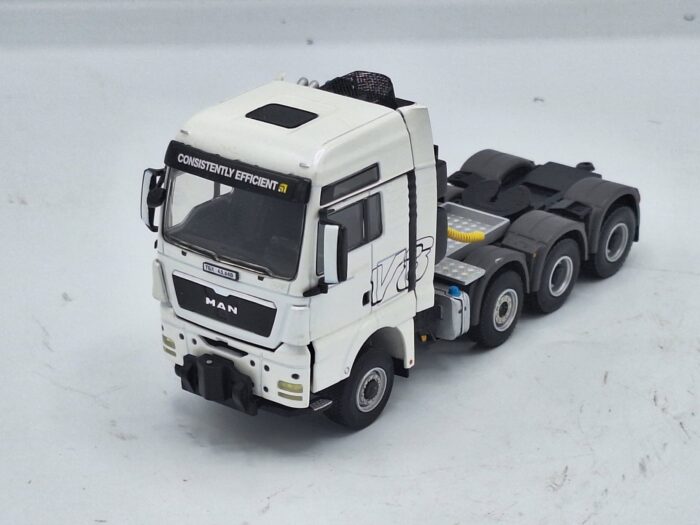 MAN TGX 41.680 XXL 8x6 Parelmoer Wit